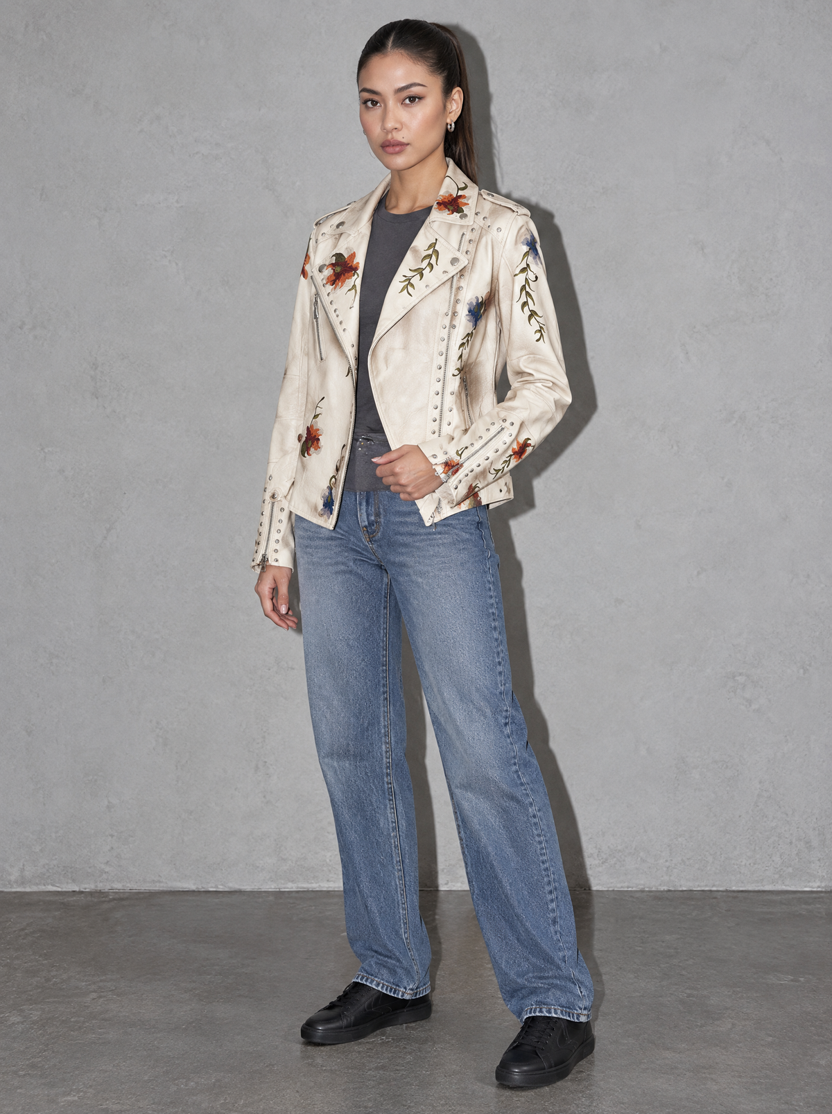 Cool flash studio · Streetstyle Beige main