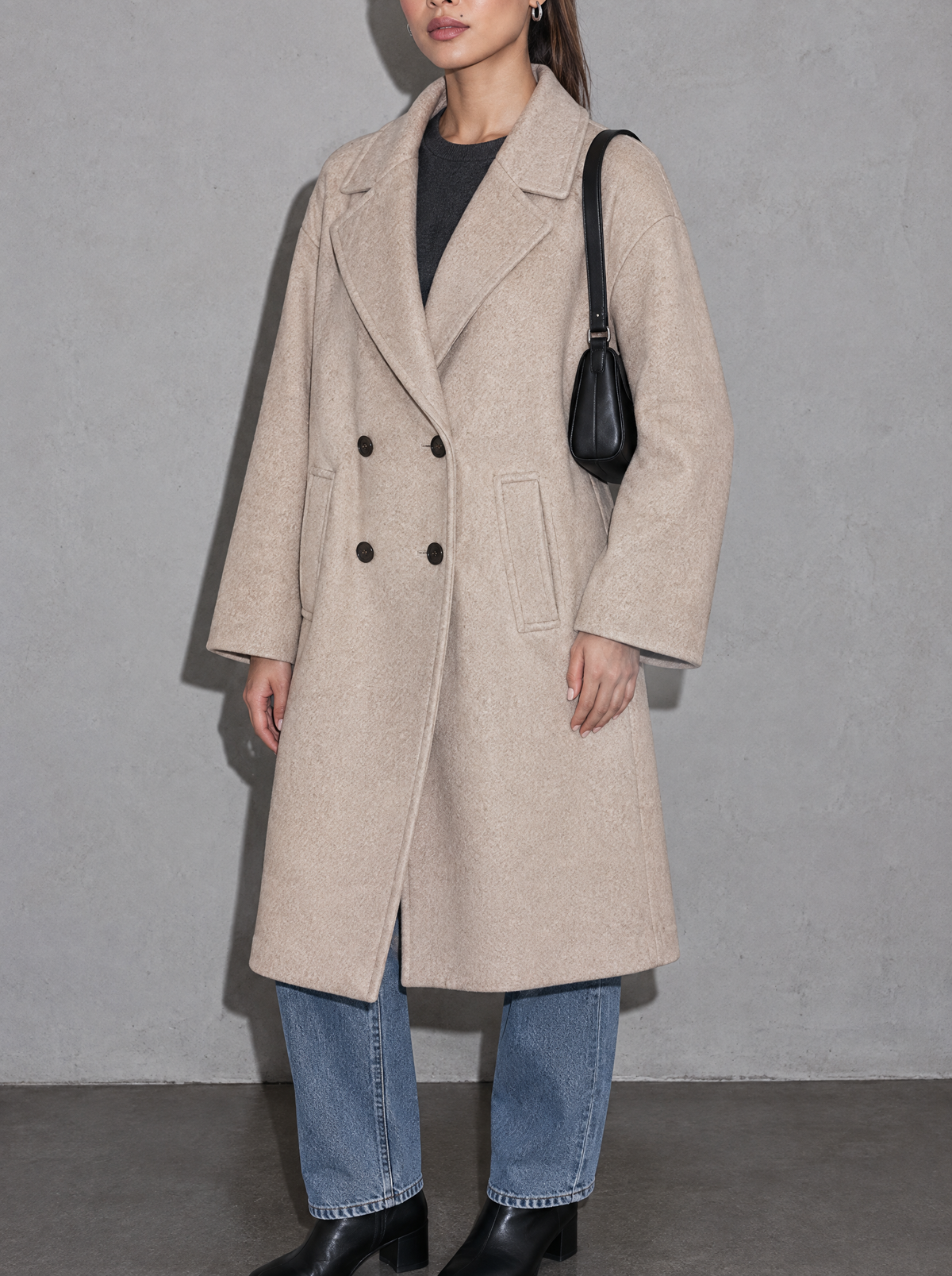 Cool flash studio · Streetstyle Beige bust to thigh