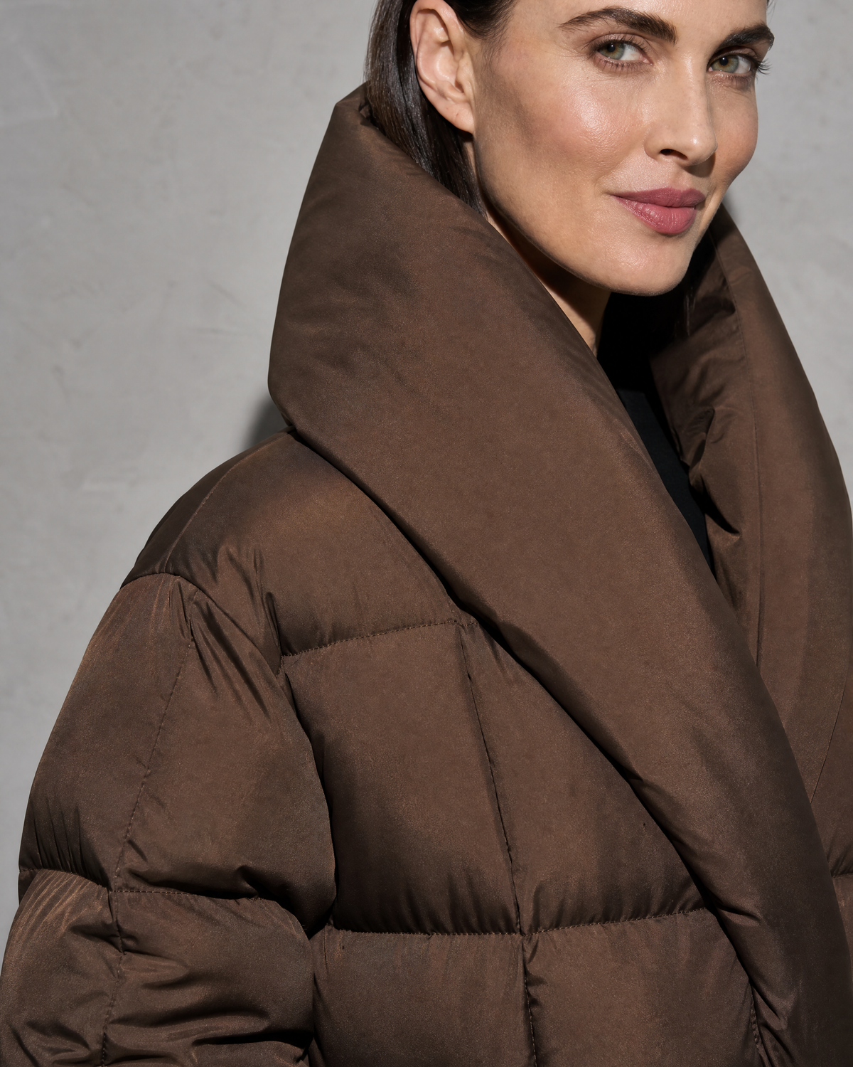 Women's Fashion Loose Thickening Keep Warm Coat, macro, shoulder, worn by model