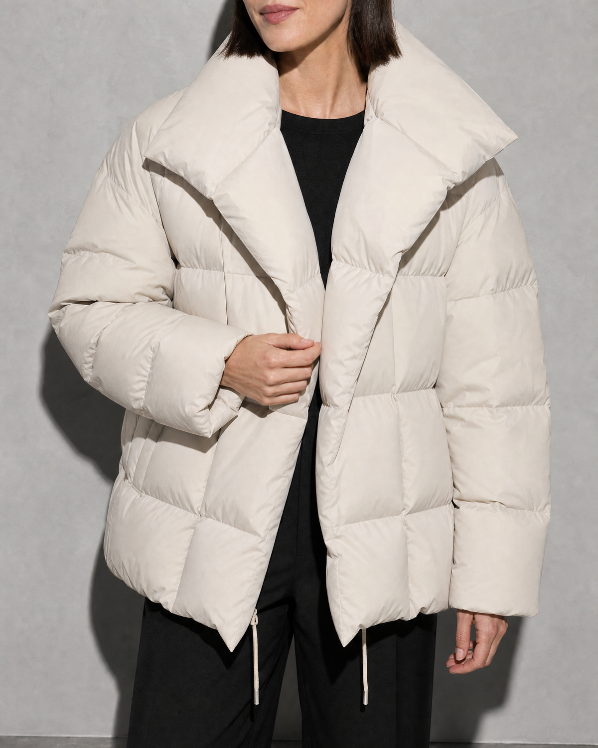 Women's Fashion Loose Thickening Keep Warm Coat, bust-to-thigh, one hand at hem, worn by model