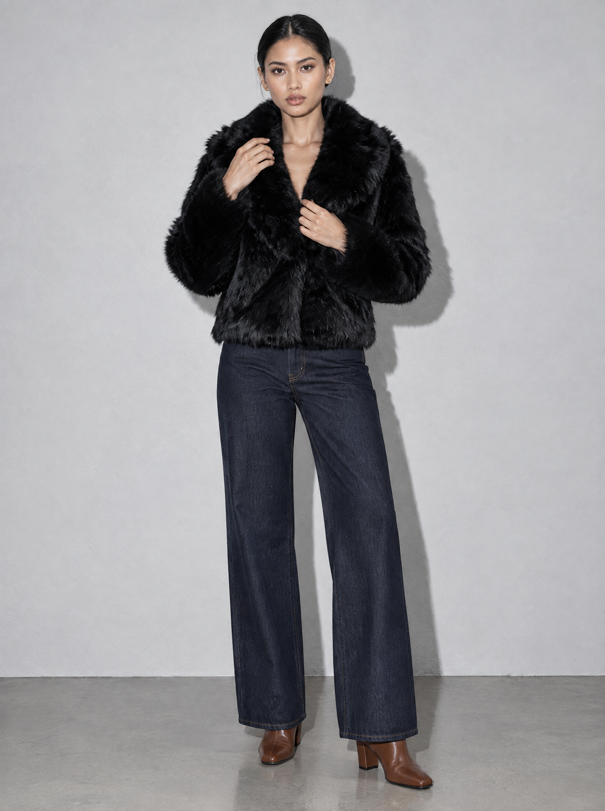 Women's Jacket Faux Fur Shawl Collar Cropped — Black — adjusting