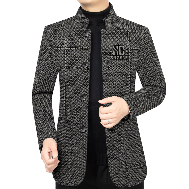 Men's Warm Coat with 3D Structured Fit and Pockets