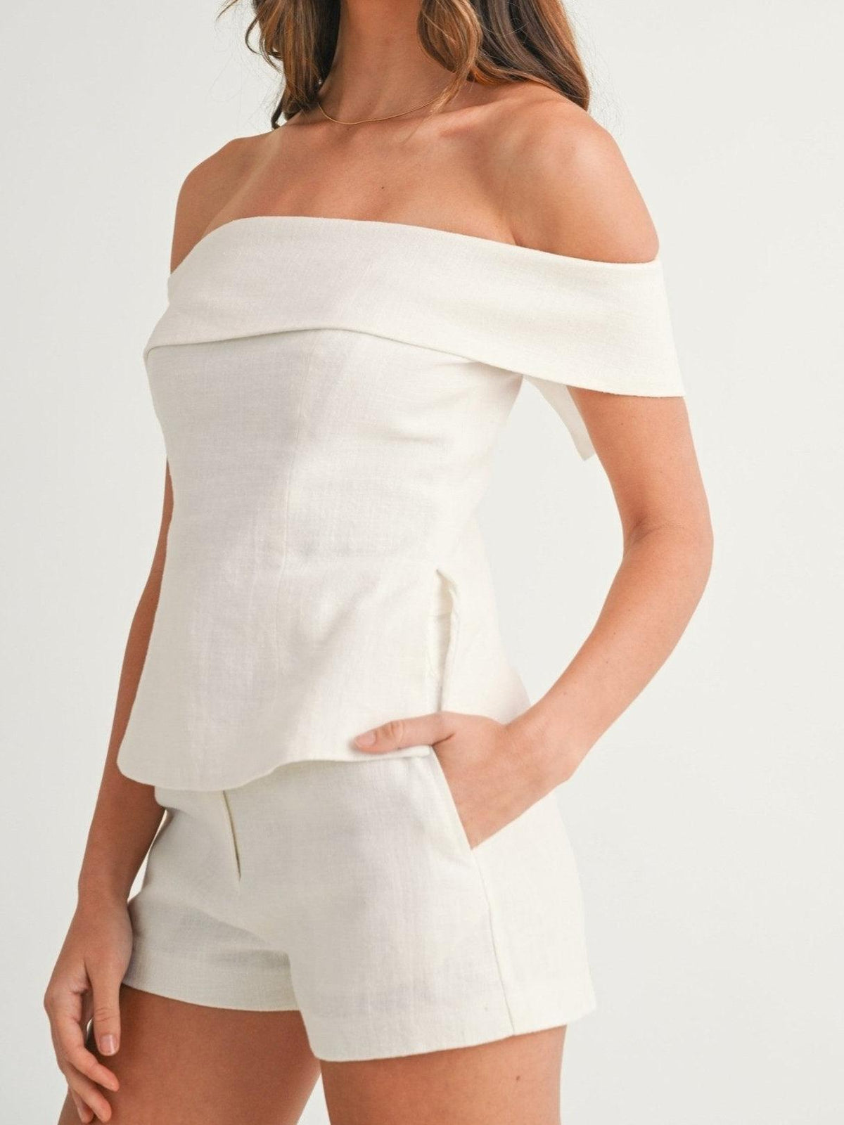 Women's Two-Piece Clothing Set with Cropped Top and Pants