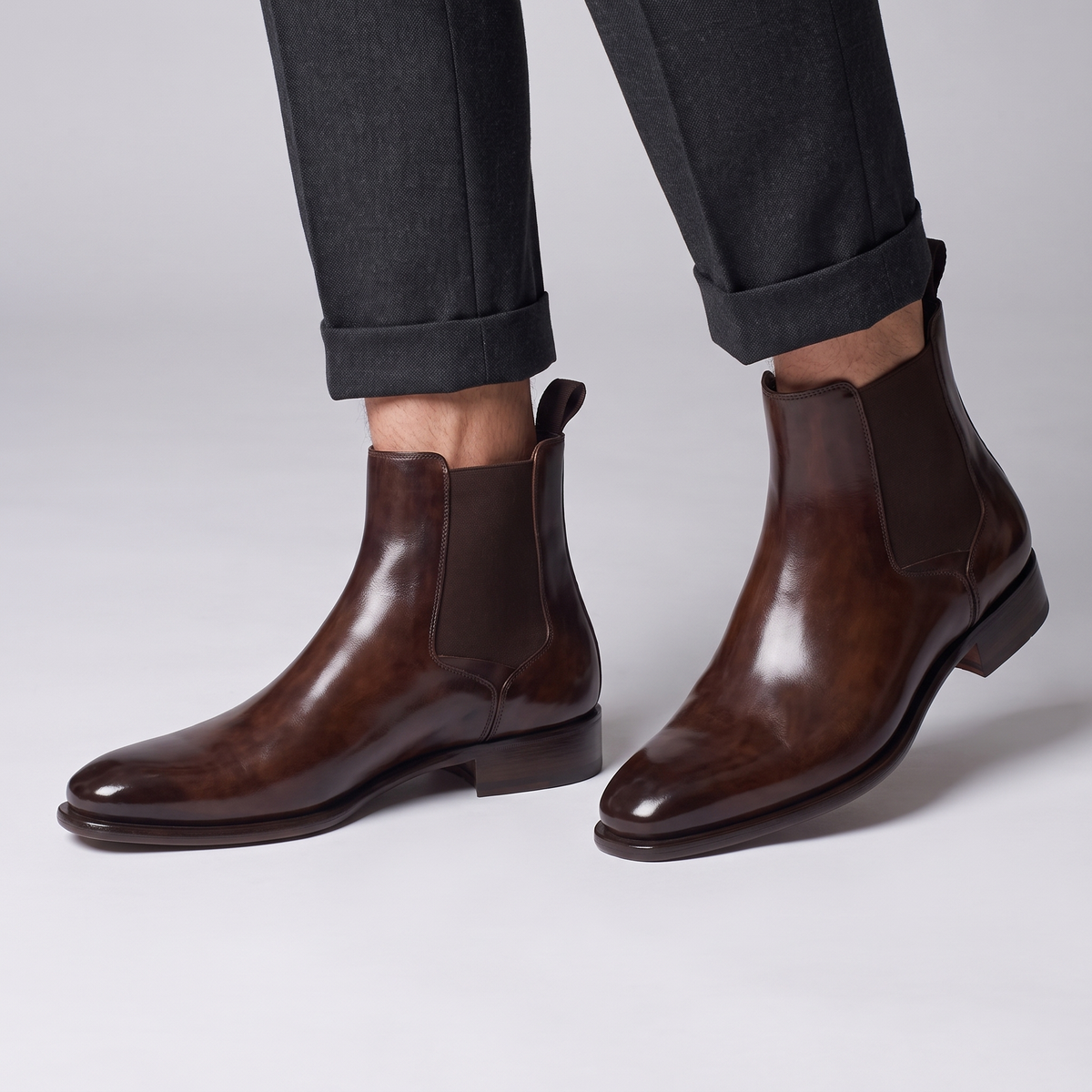 Unisex Chelsea Boots with Elasticated Sides and Low Block Heel