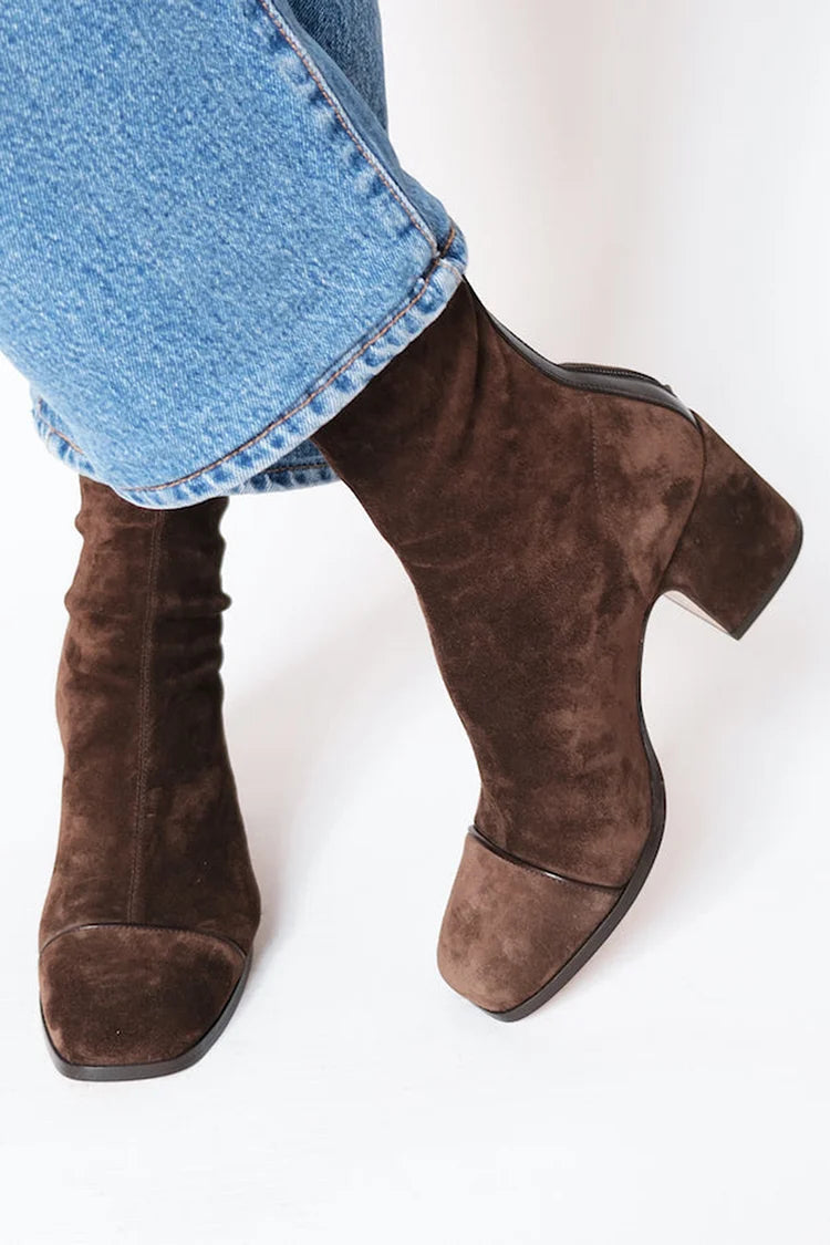 Women's Boots with Square Toe and Block Heel