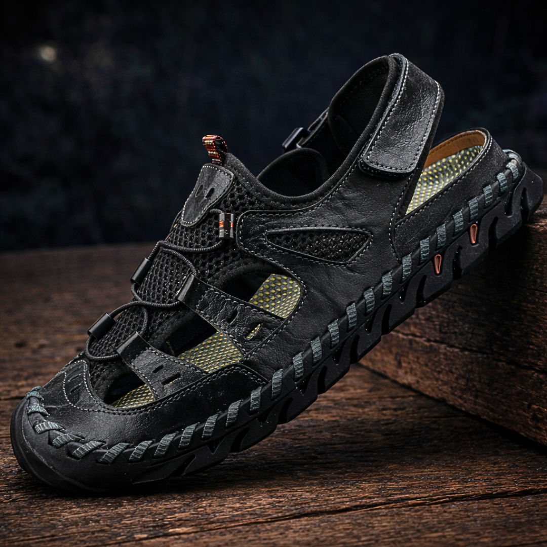 Men's Outdoor Walking Sandals with Closed Toe