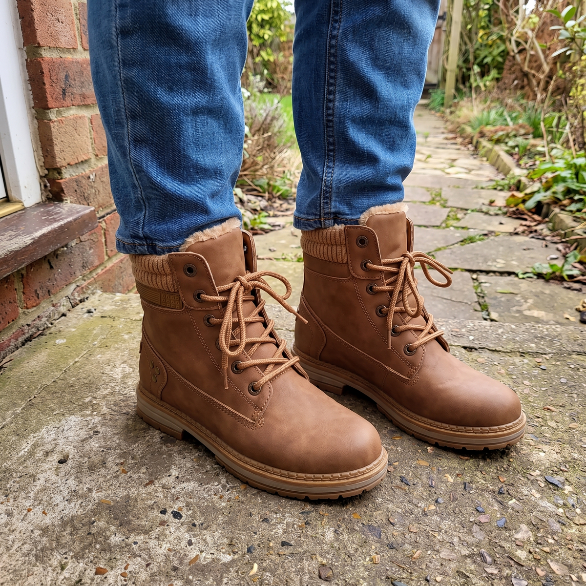 Unisex Winter Boots with Chunky Sole and Block Heel