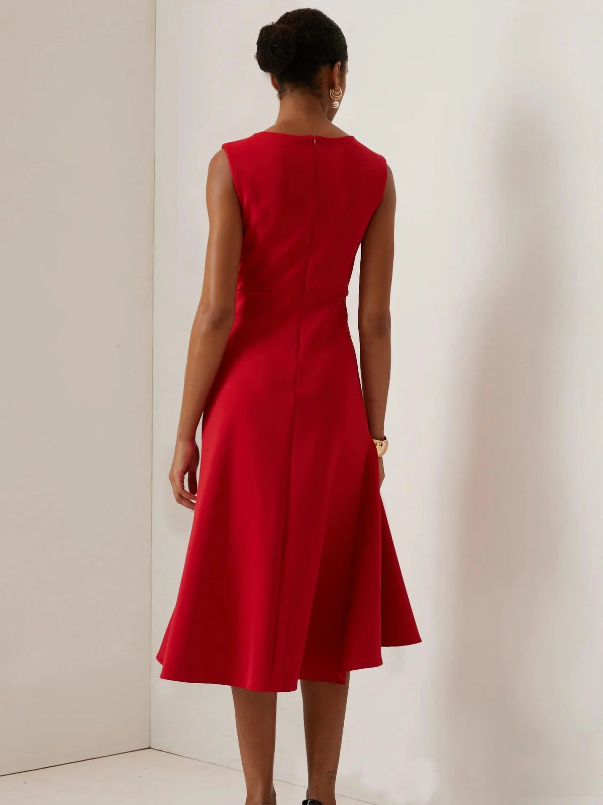 Women's Sleeveless A-Line Midi Dress with Waist Twist