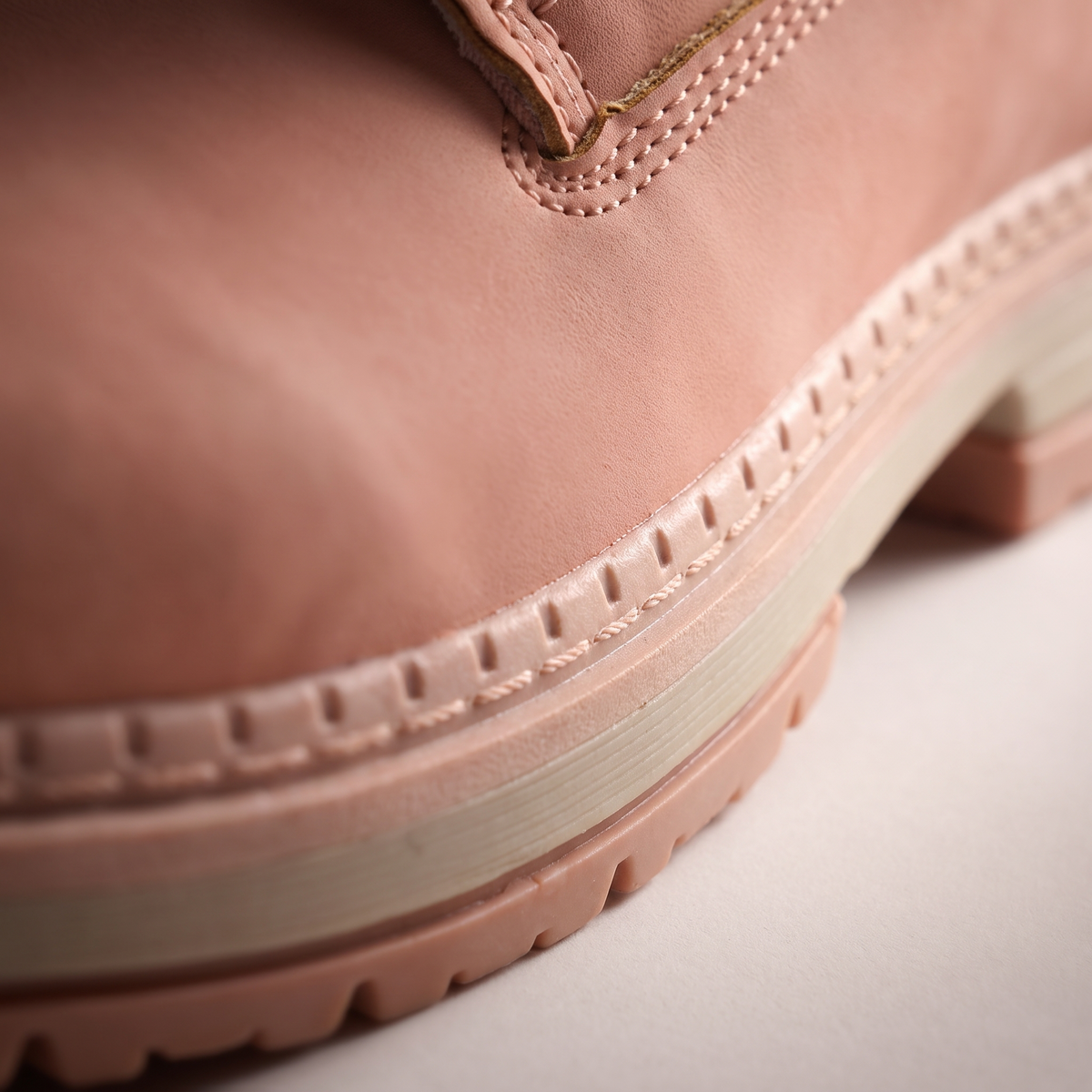 Unisex Winter Boots with Chunky Sole and Block Heel