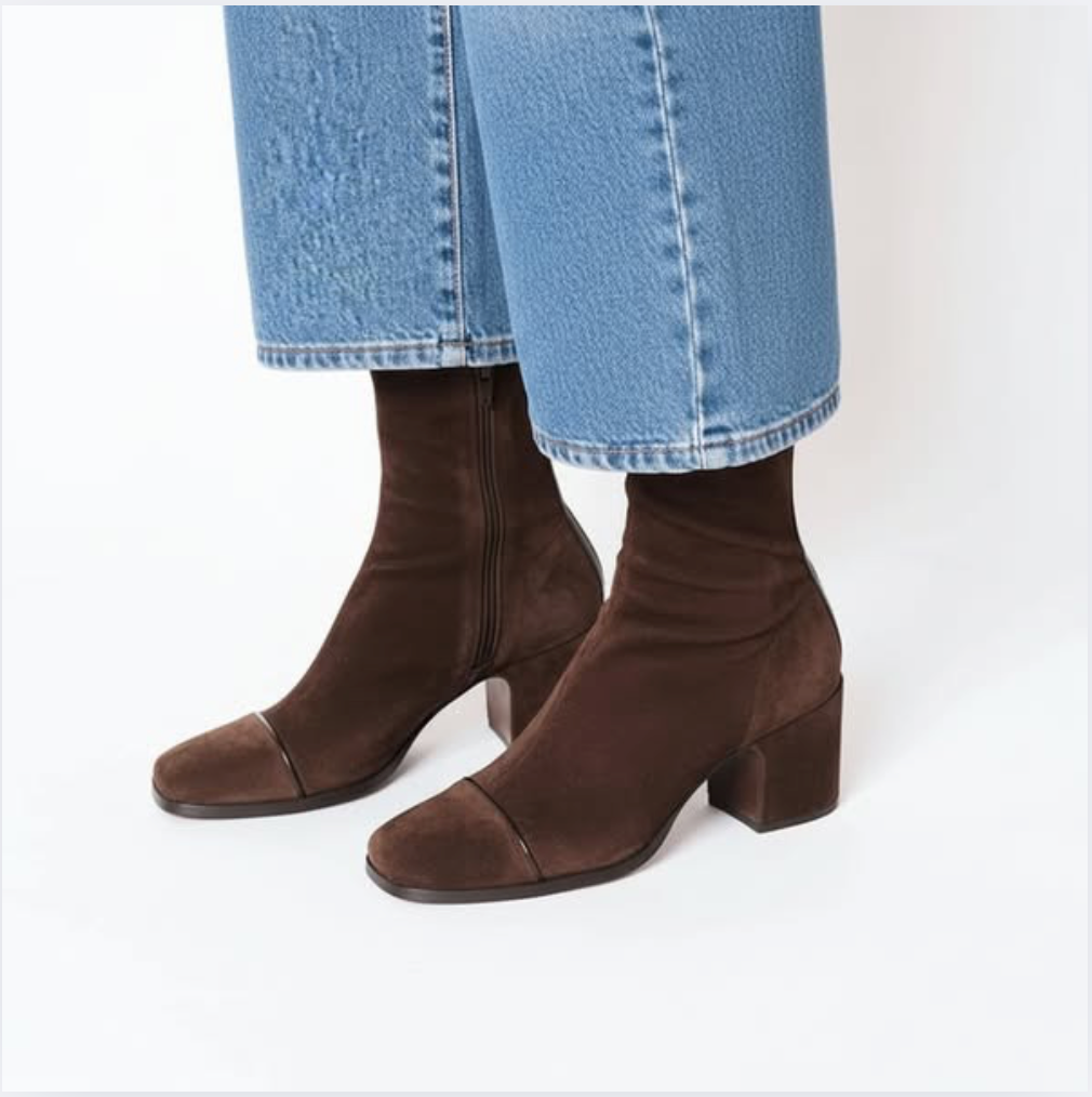 Women's Boots with Square Toe and Block Heel
