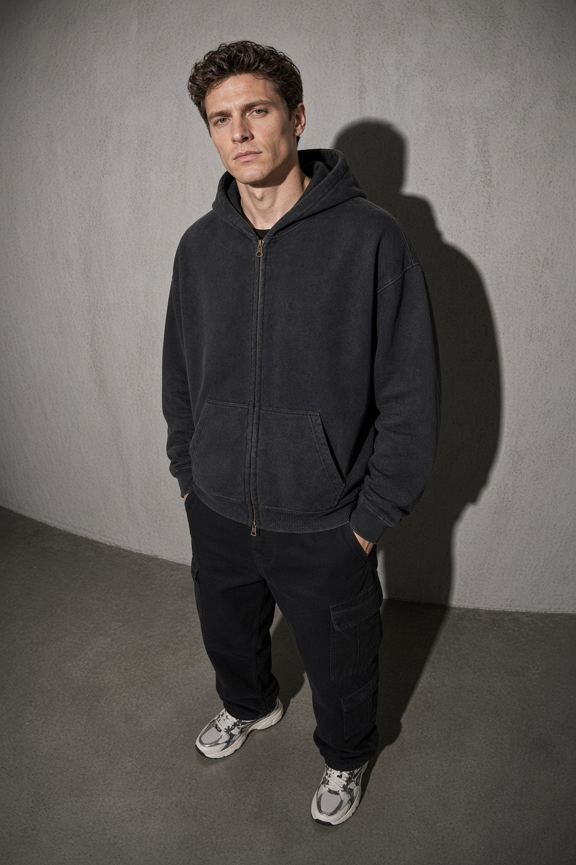 Men's Thick Spray-Dyed Cotton Hoodie with Front Zip Detail