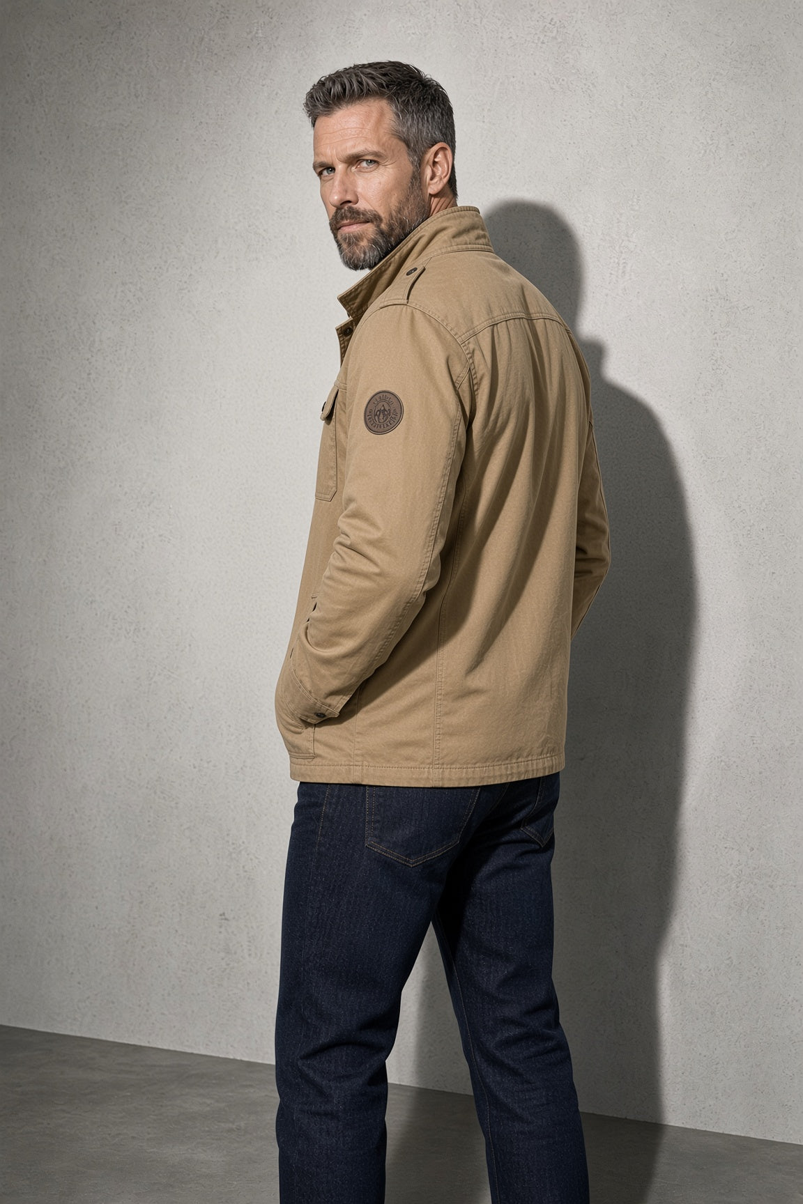 Men's Jacket Four-Pocket Stand Collar — Collar & Neckline Detail
