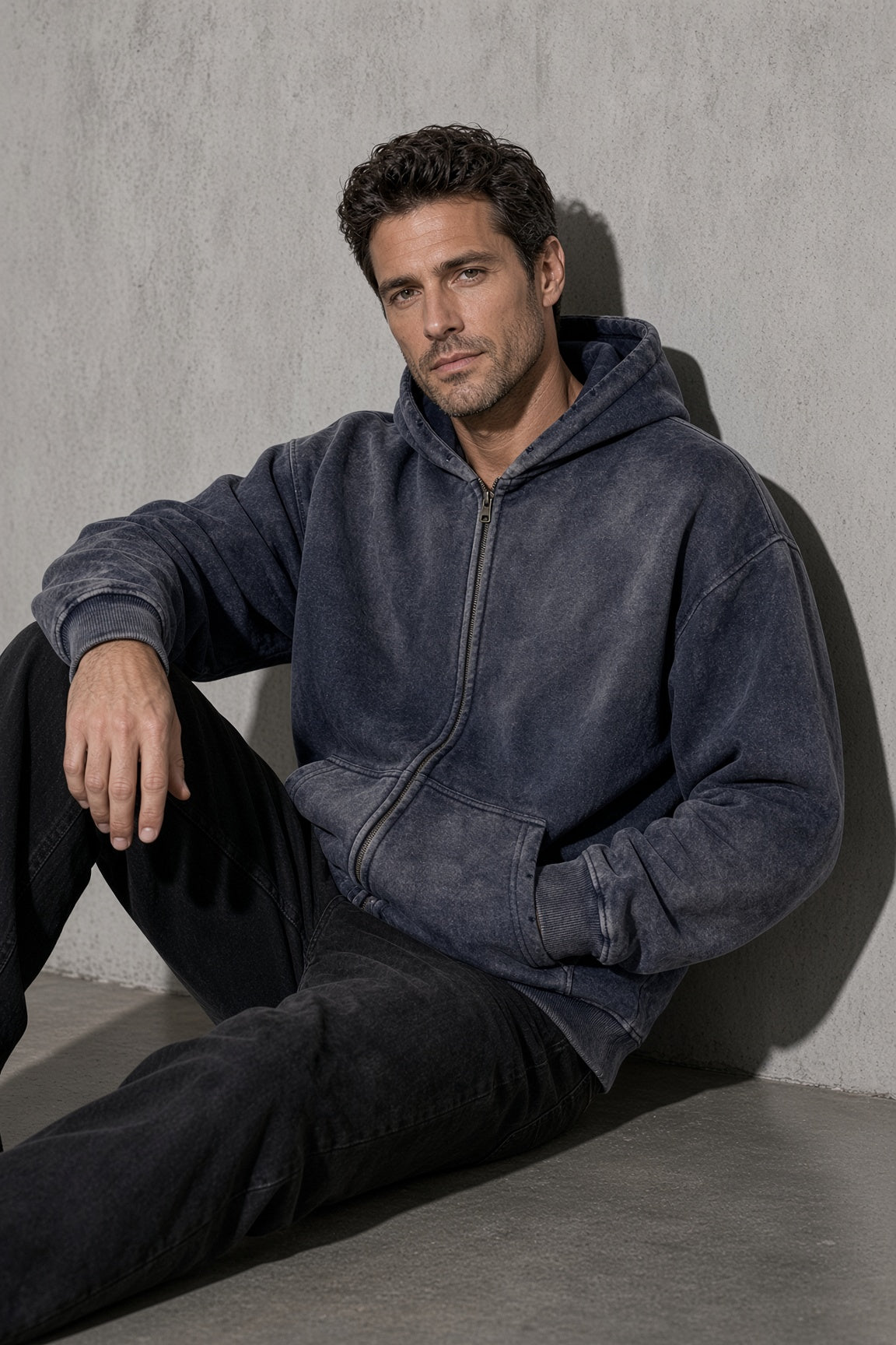 Men's Thick Spray-Dyed Cotton Hoodie with Front Zip Detail