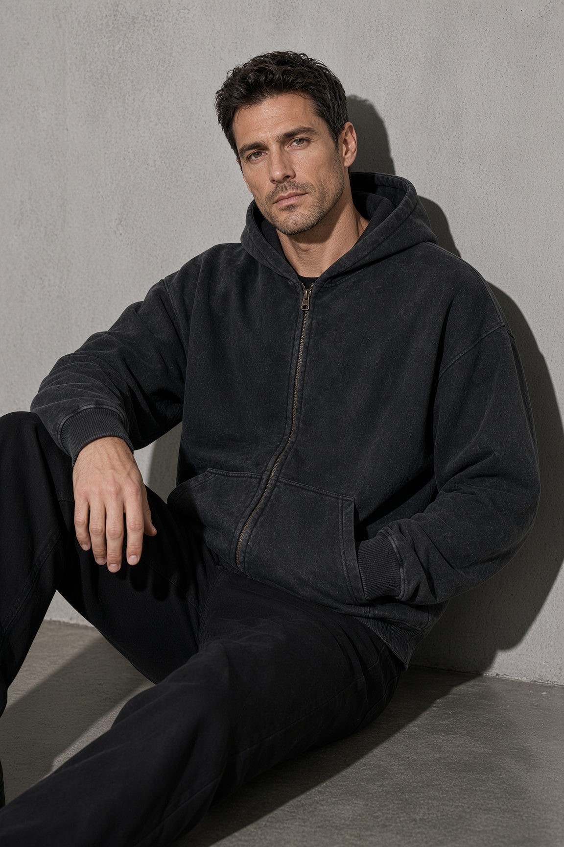 Men's Thick Spray-Dyed Cotton Hoodie with Front Zip Detail