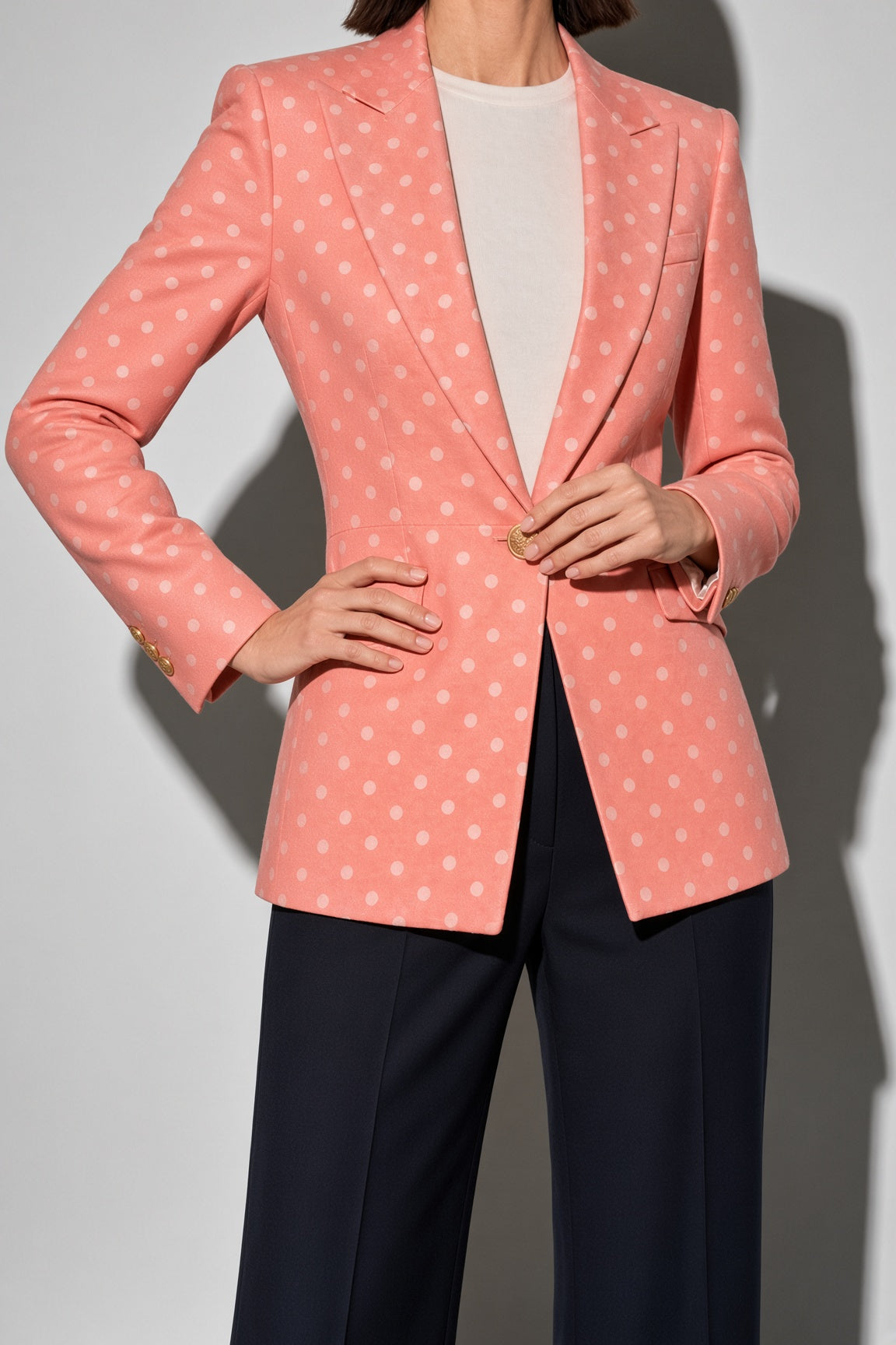 Women's Blazer Houndstooth Single Button — Button & Fastening Detail